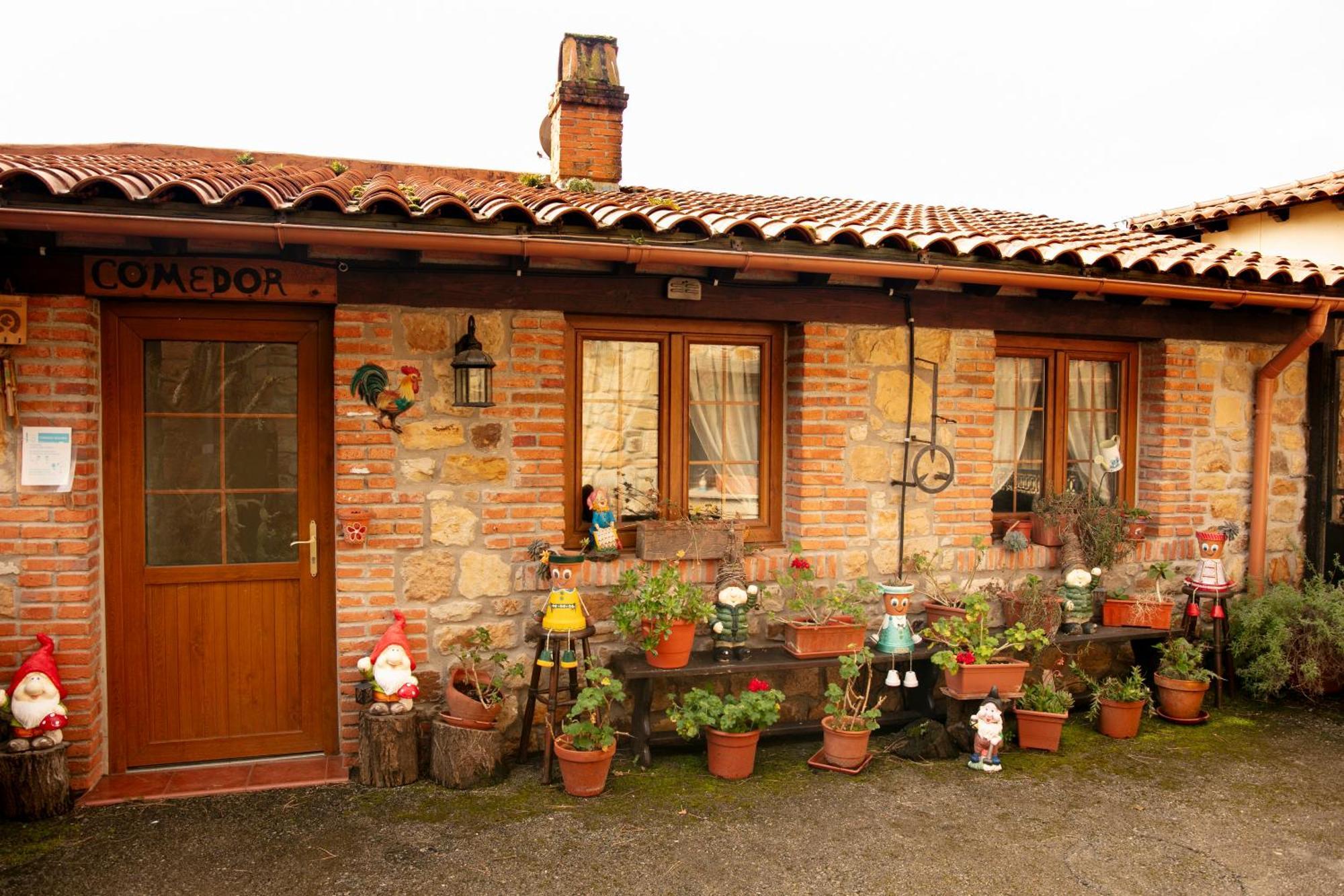 Posada La Herradura Liermo Exterior photo